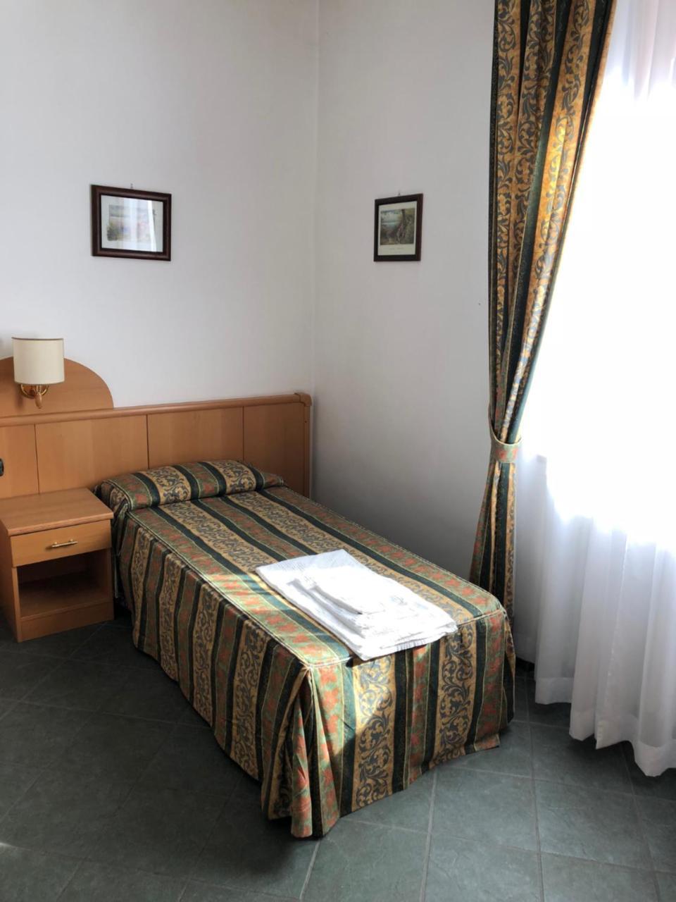 Hotel Il Giardino Cassano Spinola Buitenkant foto